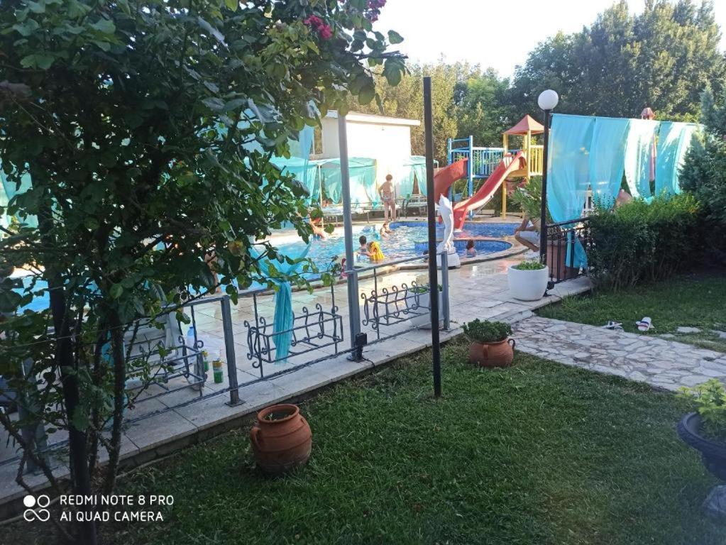 Apartments Devora 1 & Bar & Restaurant 瓦爾納 外观 照片